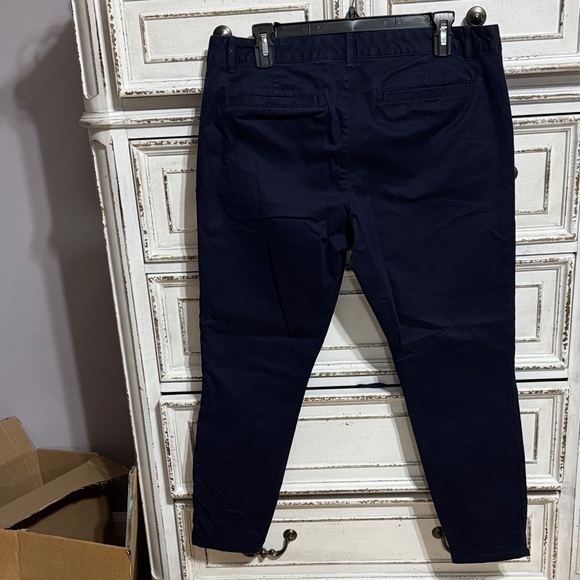 GAP Women's Navy Skinny Mini Pants 12 - Picture 5 of 9